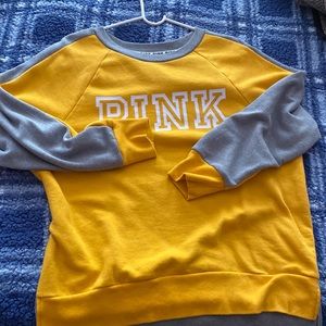 PINK crew neck sweatshirt